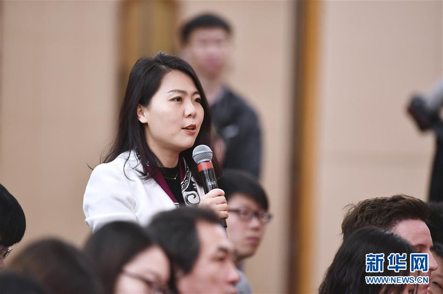（两会）（2）国务院扶贫办主任刘永富就“攻坚克难——坚决打赢脱贫攻坚战”答记者问