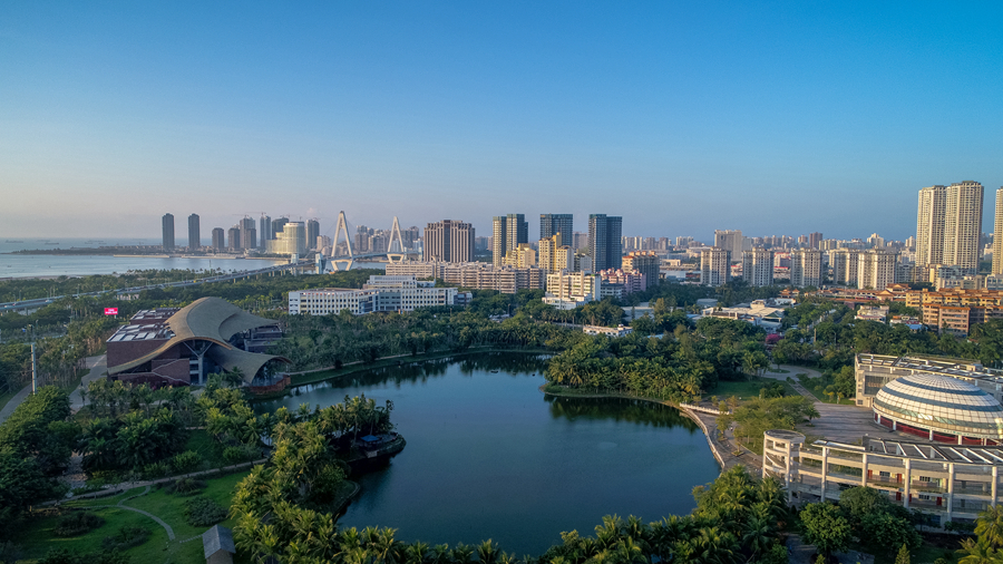 牢记总书记嘱托 | 海南落实新发展理念 主动转型调结构 不断培育新产业、新业态