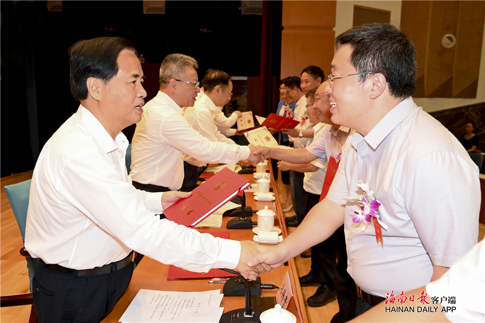 20190626WK科技奖励大会001_副本.jpg