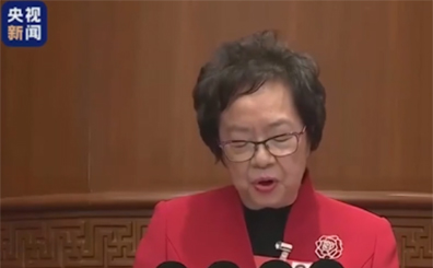 15秒看两会｜政协委员贺定一：目前澳门所有87所大中小学已实现升降国旗、奏唱国歌