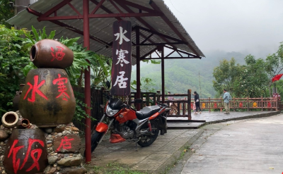 捎话上两会 | 琼中基层党员干部希望提升橡胶产业促农增收 加大旅游产业政策扶持力度