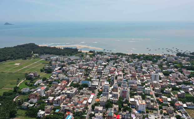 媒体海南行 | 航拍三亚崖州区梅西村 用文明乡风扮靓美丽乡村