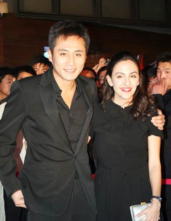 明星聚焦 腾讯娱乐讯 北京时间10月12日消息,导演陆川爆料称刘烨妻子