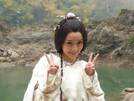 《十二生肖》热播 "谋女郎"李曼化身兔女郎