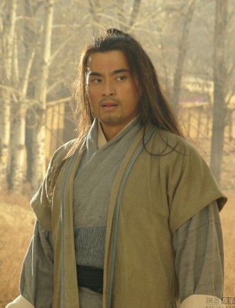 新《水浒》"武松"陈龙造型时尚吸睛(图)