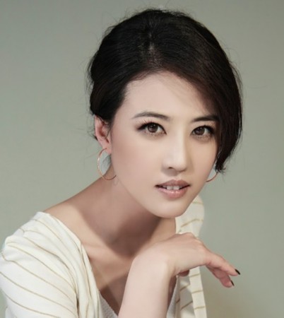 香港女明星周海媚简历?香港明星周海媚照片 香港演员周海媚美丽