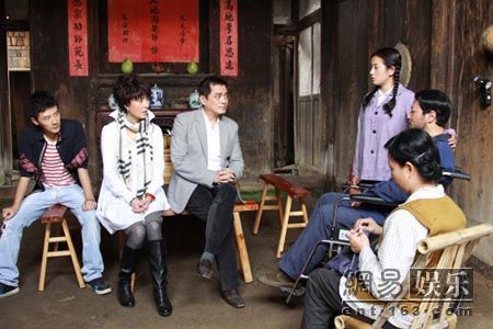 《穷孩子富孩子》收官 汤镇宗爽约门不影响收视