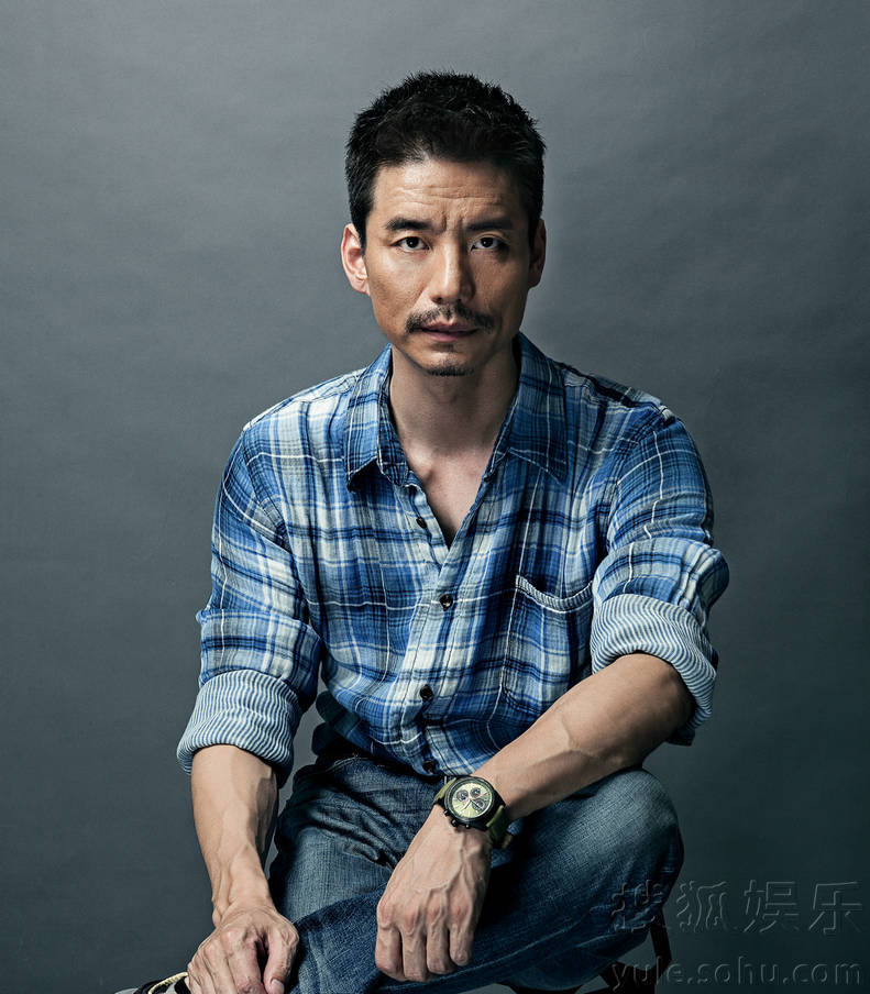 杨皓宇首登时尚杂志 风流恭叔变魅力大叔