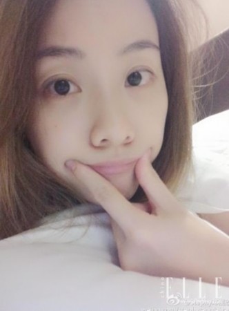 明星起床照挑战走红 女星自拍床照比拼