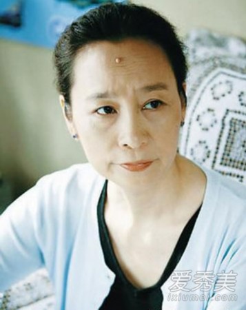 14位女星靠"痣"走红 杨丞琳范文芳张惠妹