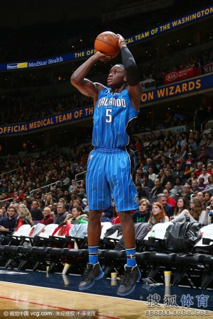 奥拉迪波投篮 北京时间1月2日,nba常规赛继续进行,华盛顿奇才队迎战