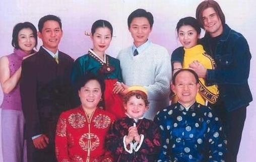 她是传闻中七公主里的雪七，朴海镇的荧屏初恋