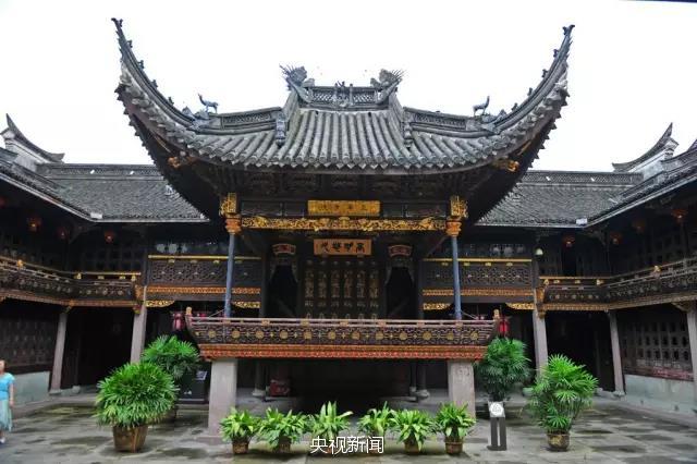 来了！中国最美高铁今天全线通车